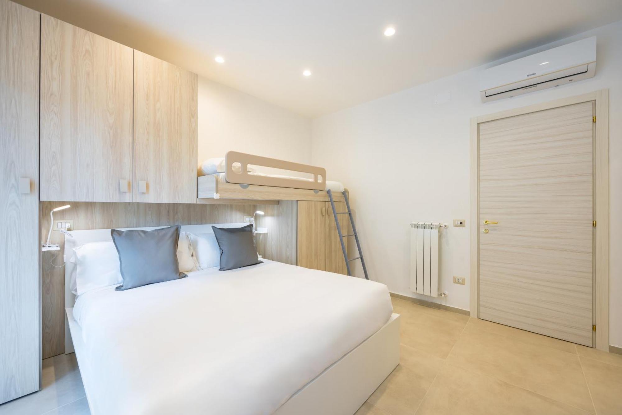 Montesanto View Rooms By Wonderful Italy Naples Extérieur photo