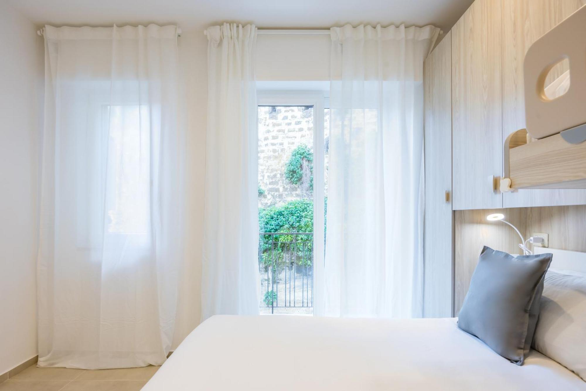 Montesanto View Rooms By Wonderful Italy Naples Extérieur photo