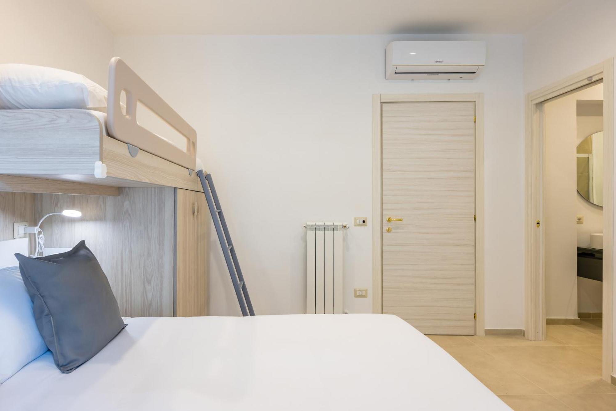 Montesanto View Rooms By Wonderful Italy Naples Extérieur photo